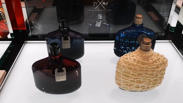 🇨🇵Petite visite guidée de CENTRAL PHUKET FLORESTA/FESTIVAL : boutiques, parfums designers, Montale.