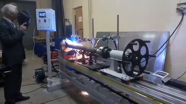 Сварочный вращатель ТОМ-16А демонстрация