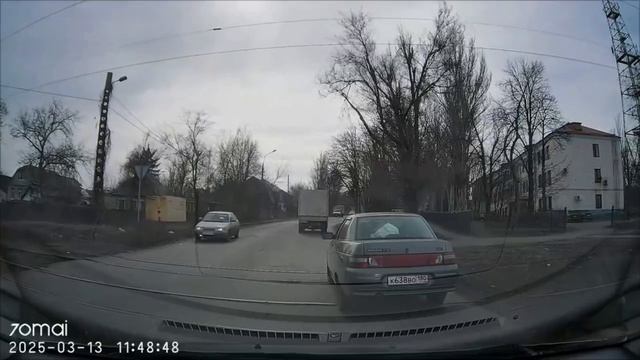 Обгон на переезде. Вот куда вы летите?