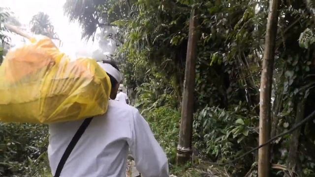 Pura Luhur Lempuyang | Damuh Tanah Gerdeg Nusa Penida | Nunas tirta