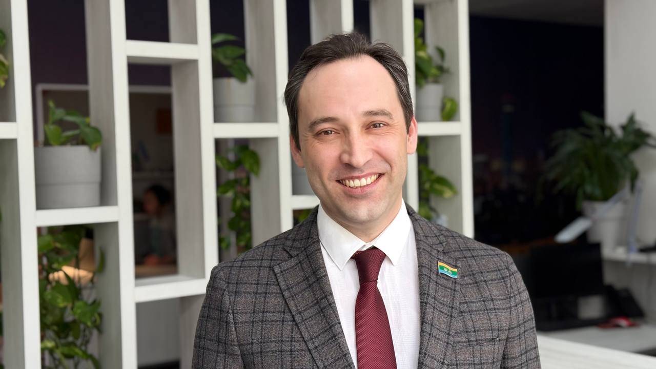 Депутат ЕГД Денис Хаванцев на радио Город FM