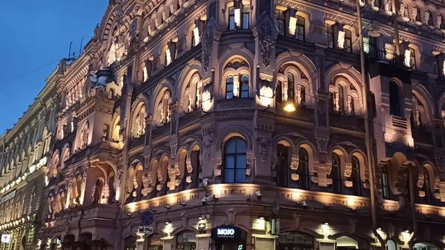 Дом Басина-роскошный!Театр и переулок Крылова!