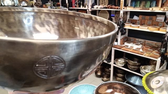 Кованая поющая чаша Full Moon antique ( 24 см, нота: До #, 138 Гц ) /Singing Bowl / shamanic.moscow
