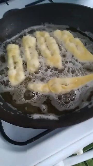 Итог печенье хворост 🍪. Ингредиенты для печень в комментариях. Подпишись ♥️