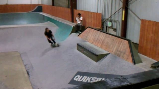 Austyn Gillette: 2 Tricks at the Old Quiksilver TF