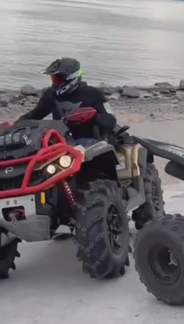 BRP XMR 1000 vs YAMAHA RAPTOR 700