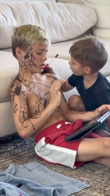 Автор Cody Andrew