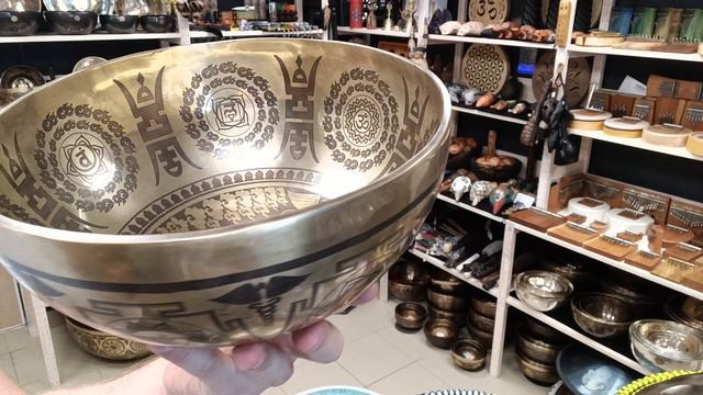 Кованая поющая чаша Bhutanese Luxury ( 21,5 см, нота: Фа, 174 Гц ) / Singing Bowl / shamanic.moscow