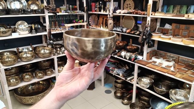 Кованая поющая чаша Plain antique ( 13,5 см, нота: Фа, 349 Гц ) / Singing Bowl / shamanic.moscow