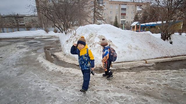Первые весенние деньки