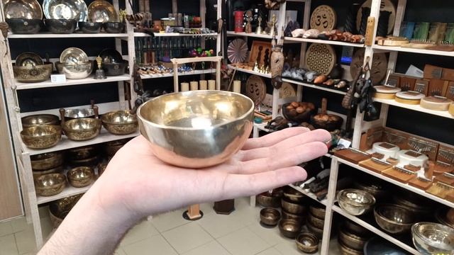 Кованая поющая чаша Gold Buddha ( 9 см, нота: Фа, 698 Гц ) / Singing Bowl / shamanic.moscow