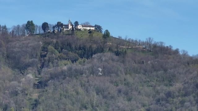 DJI MAVIC 3 Pro con ZOOM 28x e 3 CAMERE. Recensione e footage