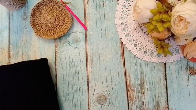 Вязальные будни. Детский джемпер / салфетки из джута / коврик