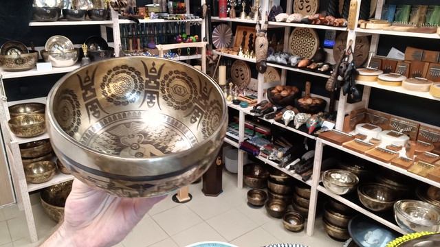 Кованая поющая чаша Bhutanese Luxury ( 16 см, нота: Ре, 293 Гц ) / Singing Bowl / shamanic.moscow