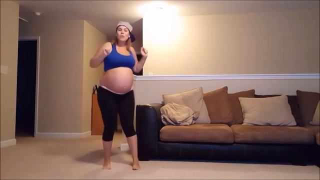 Mashup of YouTube_s Hottest Moms-to-be Doin_ Starrkeisha_s - _The Baby Momma Dance___