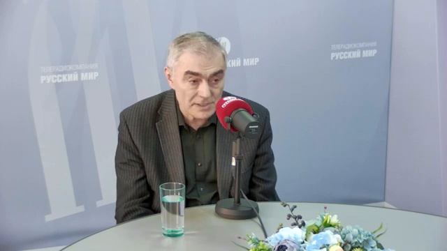 На языке молодёжи _ Владимир Ильич Карасик