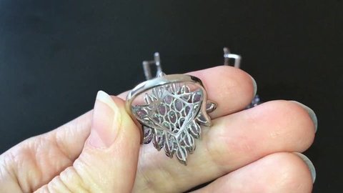 Серебряный комплект с натуральным танзанитом