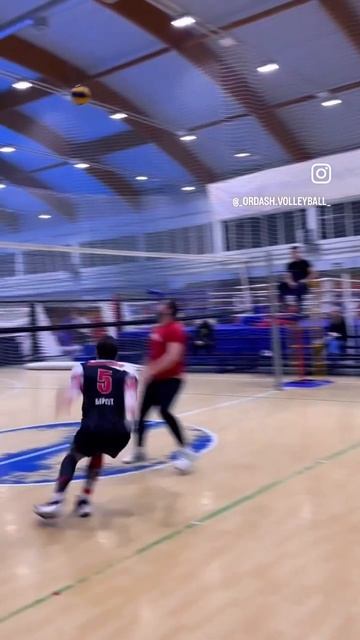 Как вам такое? #sports #top #volleyball #волейбол #питер #прыжок #спорт #new #удар #volleyballplaye