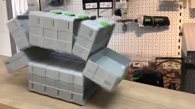 FESTOOL ROBOT.