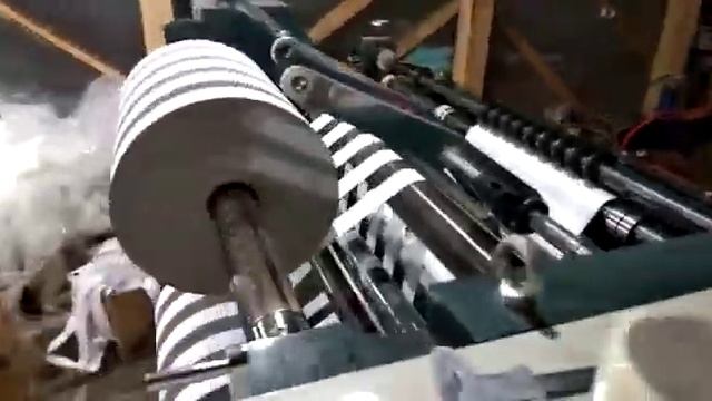 Продольная резка рулона бумаги