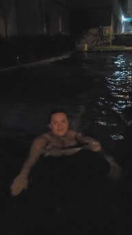 Сан-Паулу, охлаждаюсь после дневной жары. Бразилия