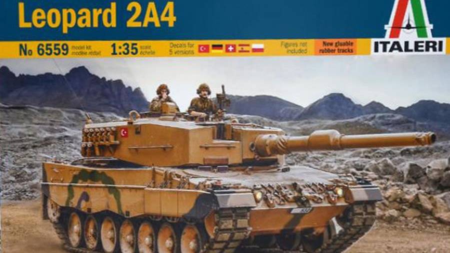 Распаковка Italeri 1/35 6559 Leopard 2A4