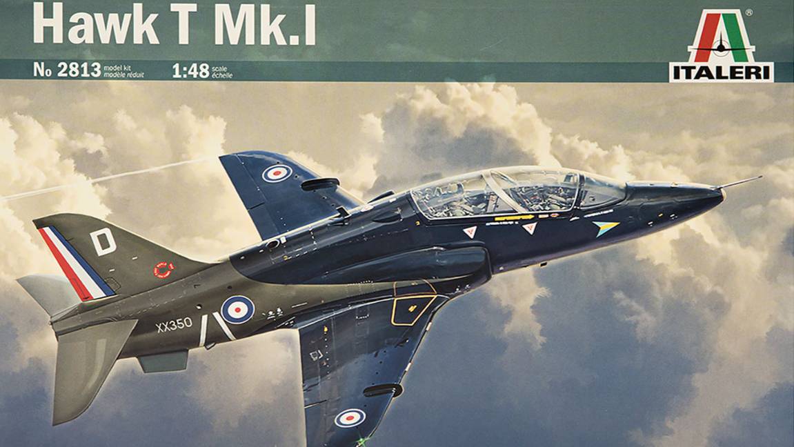 Распаковка Italeri 1/48 2813 Hawk T Mk. I