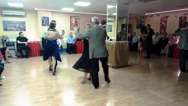 Выступление организаторов "Milonga de los amigos".