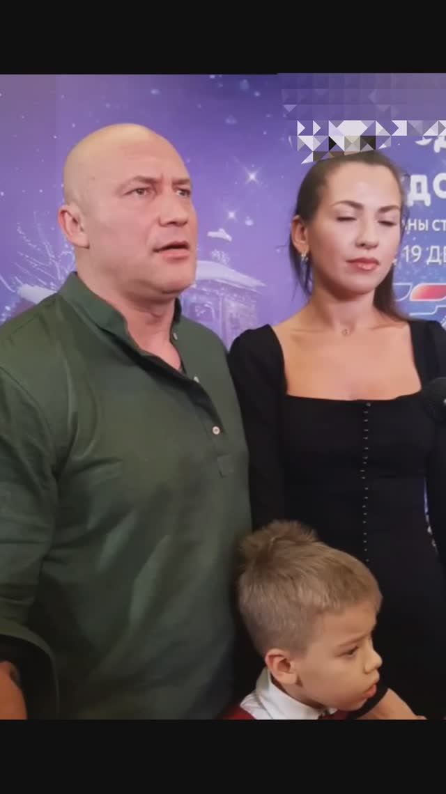 Актёр Соловьев с молодой женой впервые рассказали, как познакомились