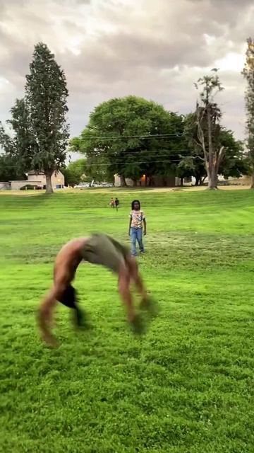 Флеш в реальности
👏 — а он хорош