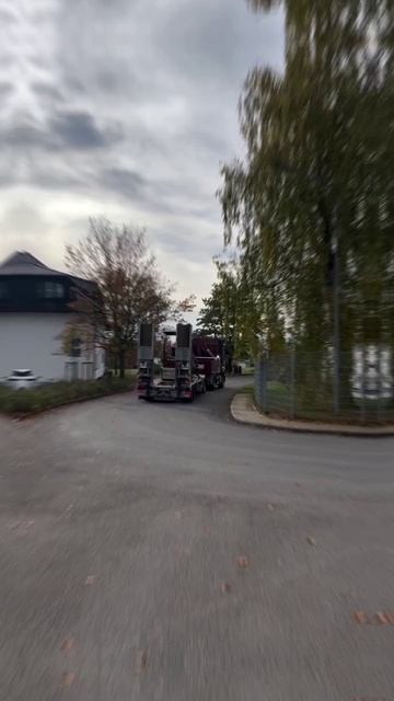 А мог бы их в кузов погрузить манипулятором? #кмудляначинающих #тягач