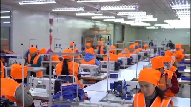 Производство тапочек в Киргизии (short)