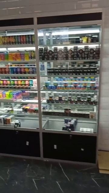 Торговая мебель в алюминиевом профиле.Магазин табачной продукции.