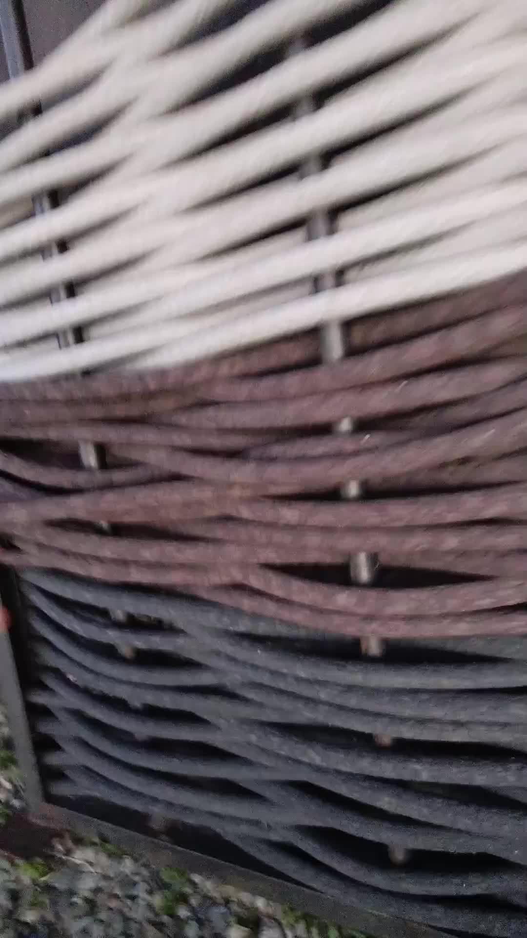 553