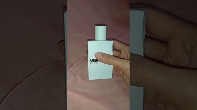 Ванильные сливки и деревяшки на холода Zadig & Voltaire Just Rock