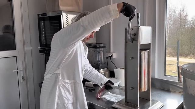 КАК ЖИВЕТ СЕМЬЯ ВДАЛИ ОТ ЛЮДЕЙ! ОЗЕЛЕНЕНИЕ, ПОДГОТОВКА К ВЕСЕННЕЙ ПОСЕВНОЙ.