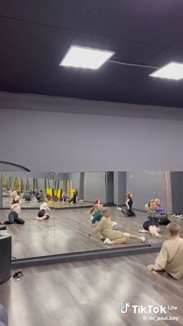 1000017430.mp4