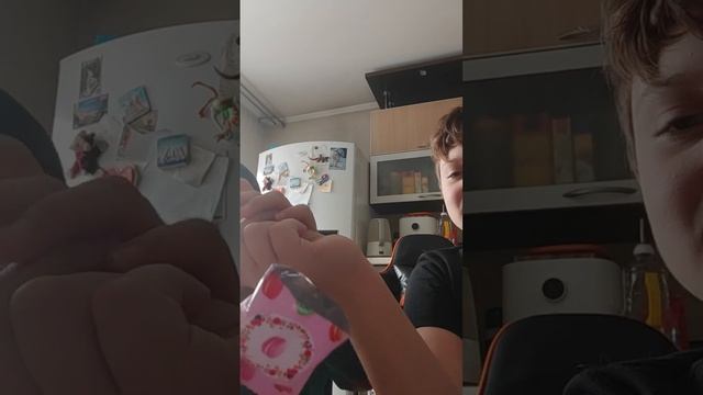 Пробуем/дегустируем корейские чипсы с моим другом. ЧАСТЬ 2