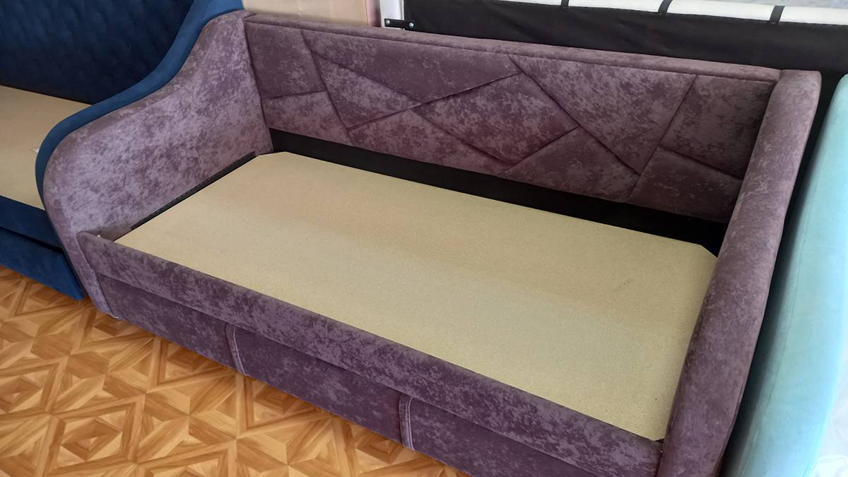 Обзор кровати-дивана Аксиома