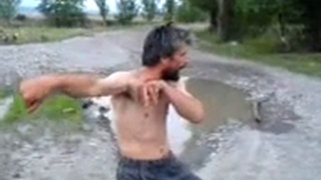 Мой дедушка знает каратэ