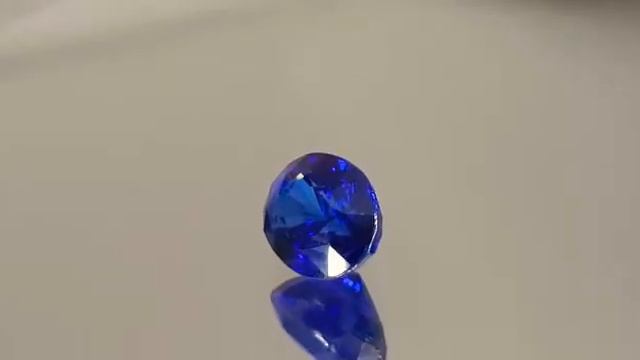 3.18 carat, Natural Royal Sapphire mild heat