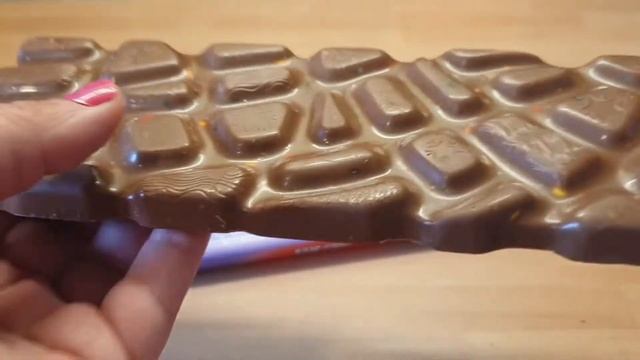 Milka MMMAX Choco Jelly | 250g Chocolate Bar | Opening & Presentation