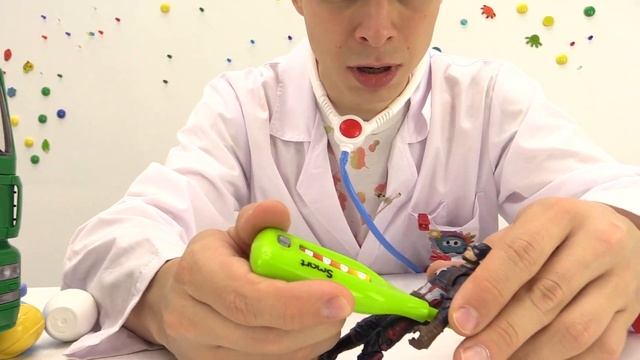 Игры с доктор Ой - Капитана Америку заморозили! Игрушки для мальчиков
