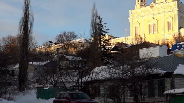 Как живут люди под Собором