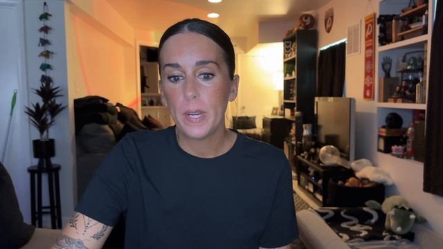 CRYSTAL HEFNER IS A MANIPULATOR… THE HYPOCRISY OF IT ALL