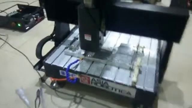 Гравиро-фрезерный станок Tigertec TR-203B обработка алюминия