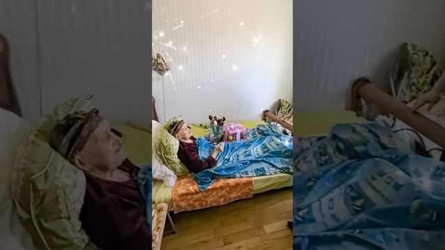 Награждение труженика тыла
Такаевой Сони Константиновны