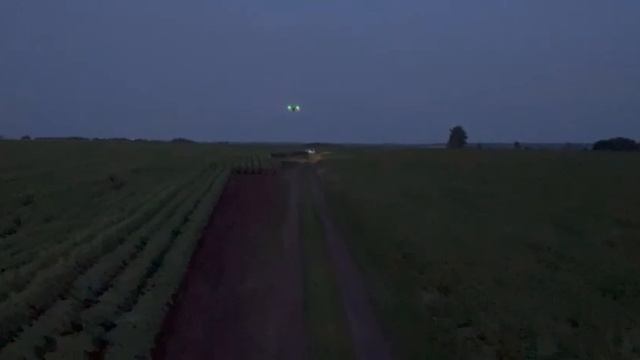 Июль 2024 г. Обработка поля агродронами DJI Agras 100 Га в ночное время