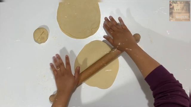 Tortilla// Ricette messicane// Burrito// Cucina messicana// Burrito di fagioli e cheddar