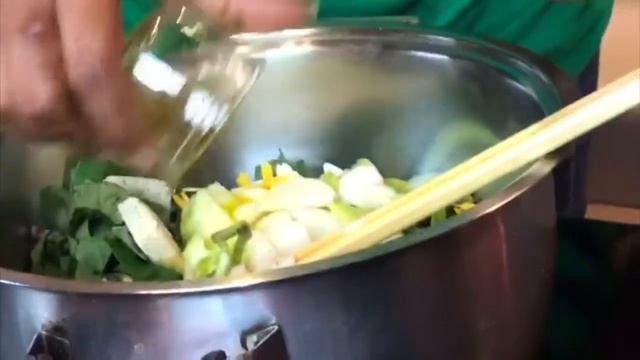 Velouté de feuilles de patate douce